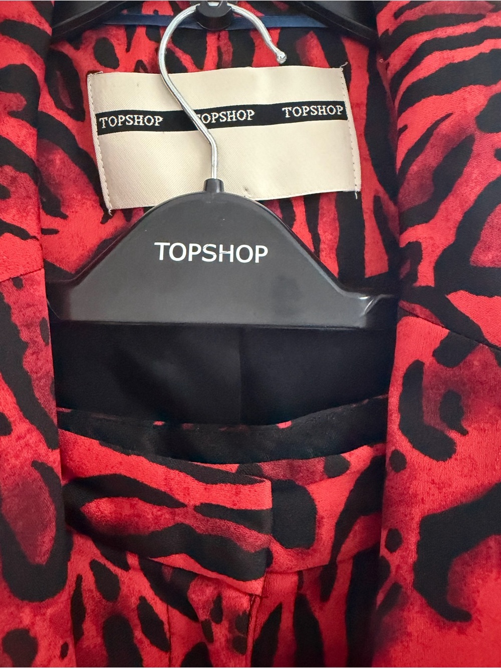 TOPSHOP Red and Black Animal Print Blazer and Trousers Set - Picture 10 of 10